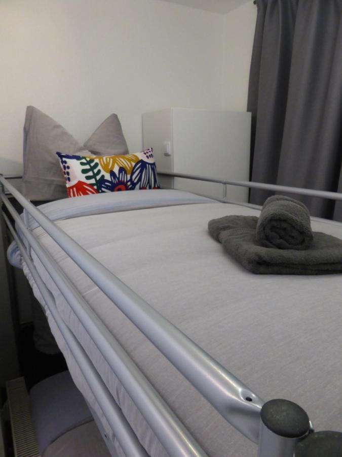 Ferienwohnung Goethe: Zentrale 2-Zimmer-Oase mit WLAN & Parkplatz Jena Exterior photo