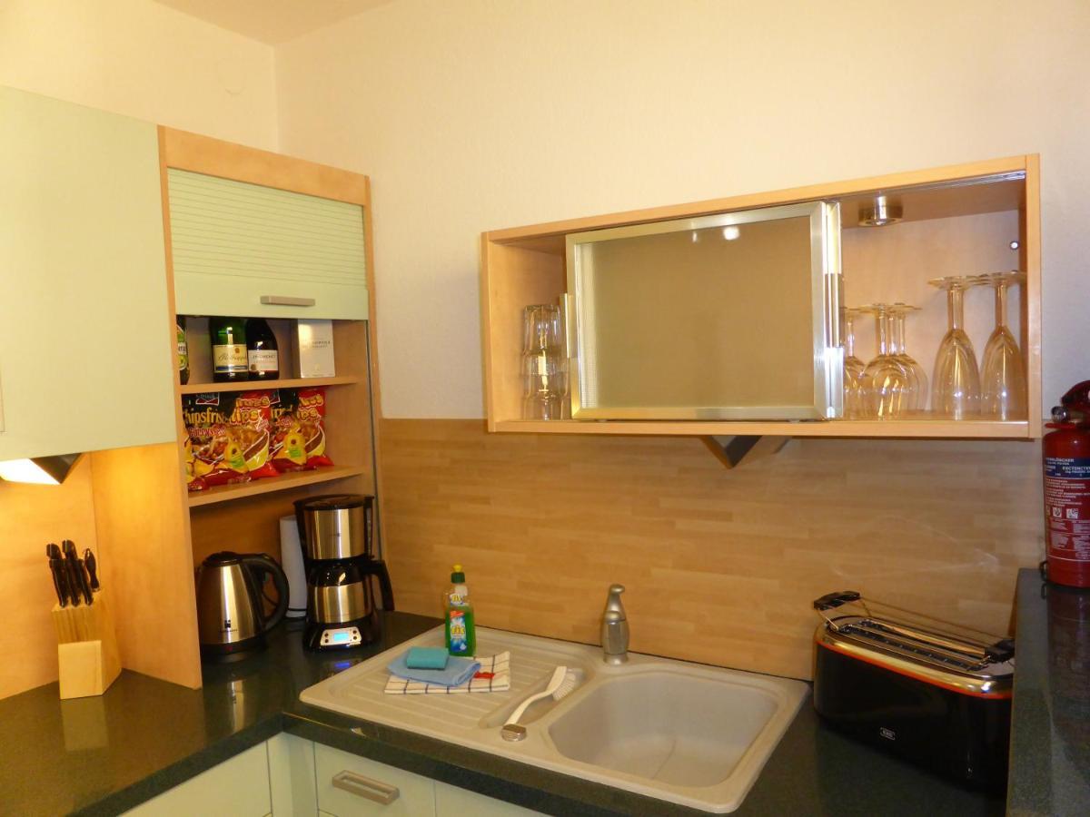 Ferienwohnung Goethe: Zentrale 2-Zimmer-Oase mit WLAN & Parkplatz Jena Exterior photo